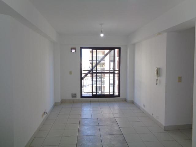 Barrio Nueva Córdoba Depto. Externo de 1 Dormitorio, Amplio con Balcón y Vista a las Sierras