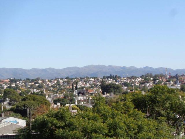 Barrio San Martín Departamento Externo de 1 Dormitorio, Amplio y Luminoso con Terraza Amplia y Excelente Vista a las Sierras
