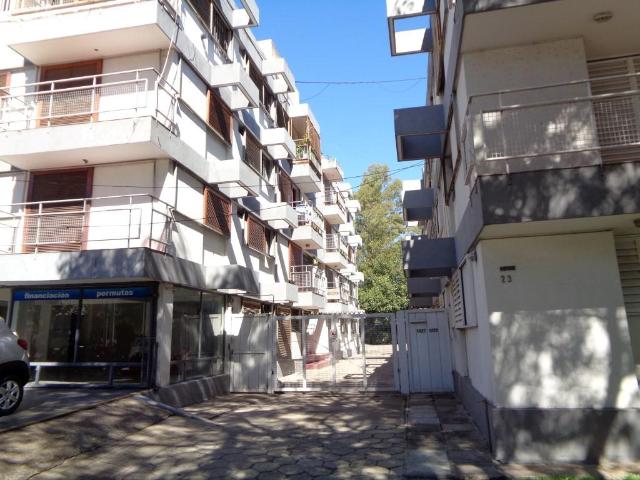 Barrio Villa Cabrera Departamento Externo de 1 Dormitorio, Amplio con Cochera Cubierta de Uso Exclusivo y 2 Balcones con Excelente Vista