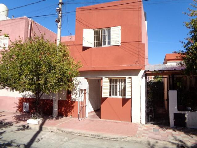 Barrio Villa Páez Casa de 1 Dormitorio, Amplia y Luminosa con Cocina, 2 Baños y Patio Amplio