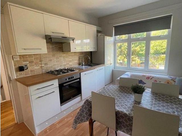 Barriedale, London SE14, 3 bed maisonette to rent, £2,999 pcm | PrimeLocation