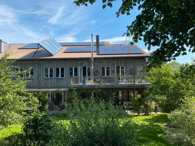 Barriere freie Wohnung mit idyllischen Garten im Erstbezug