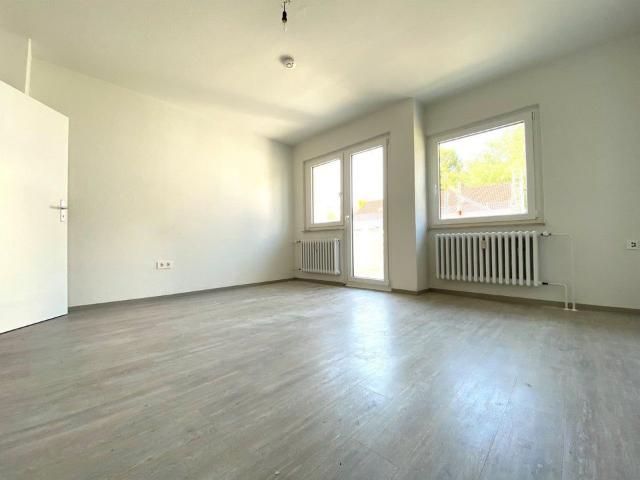 Barrierearm: Bezugsfertige Erdgeschosswohnung mit Dusche!