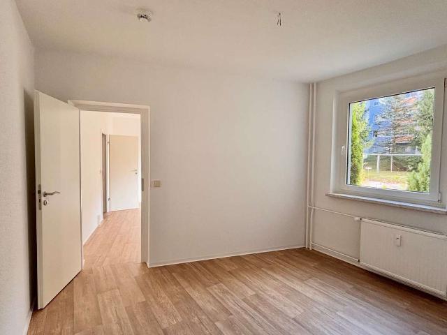 Barrierearm sanierte 3 Zimmer Wohnung im Erdgeschoss
