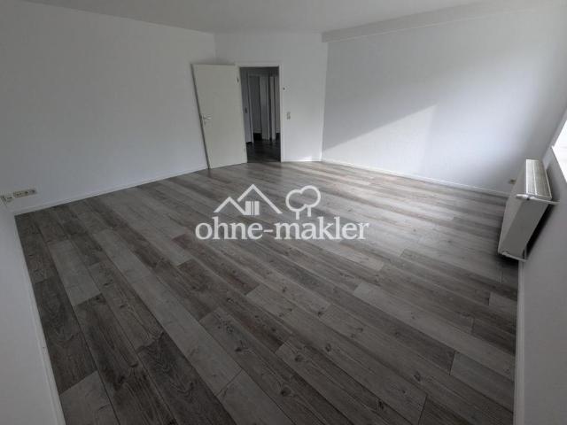 Barrierearme 3 Zimmer Wohnung mit Garten, Stellplatz, E Ladesäule