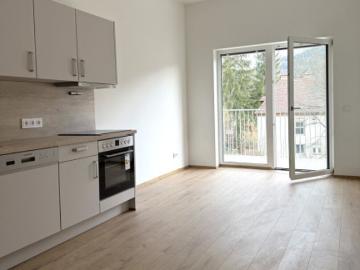 Barrierefrei! Erstbezug nach Sanierung! Modernisierte 2 Zimmer Wohnung in Mürzzuschlag mit Balkon!