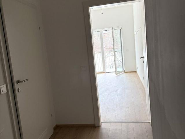 Barrierefrei! Erstbezug nach Sanierung! Modernisierte 2 Zimmer Wohnung in Mürzzuschlag mit Balkon!