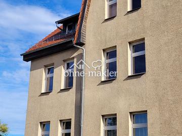 Barrierefrei wohnen in Zweifamilienhaus mit Lift, Garten & Autostellplätze