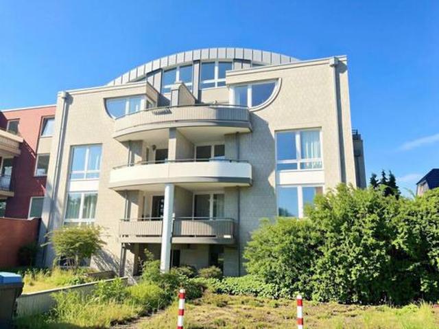 Barrierefreie Wohnung mit neuer rollstuhlgerechter Küche