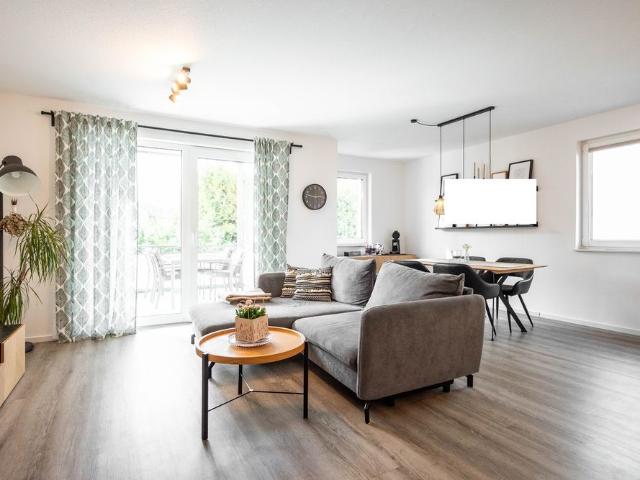 Barrierefreie Wohnung mit Balkon, Einbauküche, Keller und Stellplatz in Bielefeld Oldentrup