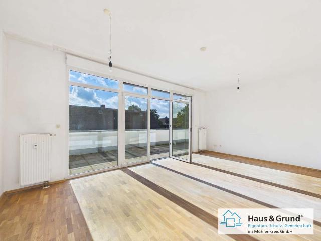Barrierefreie 2 ZKB mit großem Balkon stadtnah gelegen!