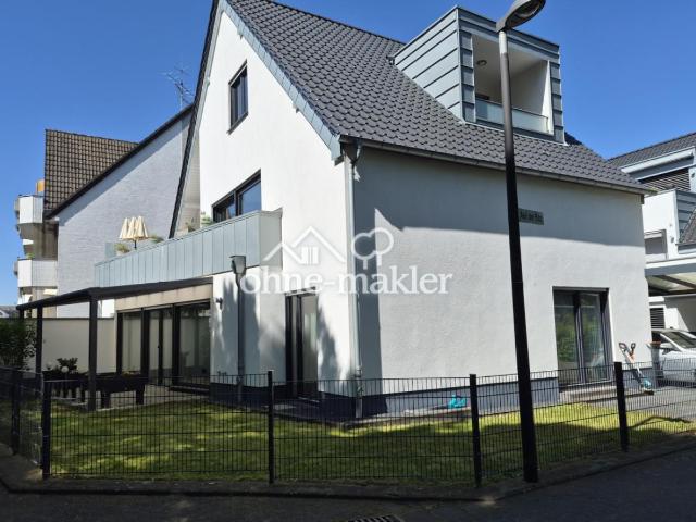 Barrierefreie 3 1/2 Zimmerwohnung mit großer Terrasse und Carport in Troisdorf Spich