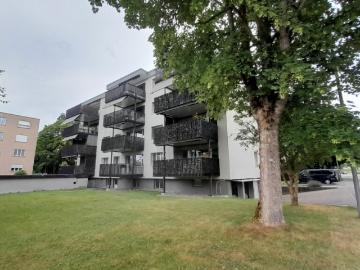 barrierefreie 3.5 Zimmerwohnung mit riesigem Balkon in Urtenen Schönbühl zu vermieten!