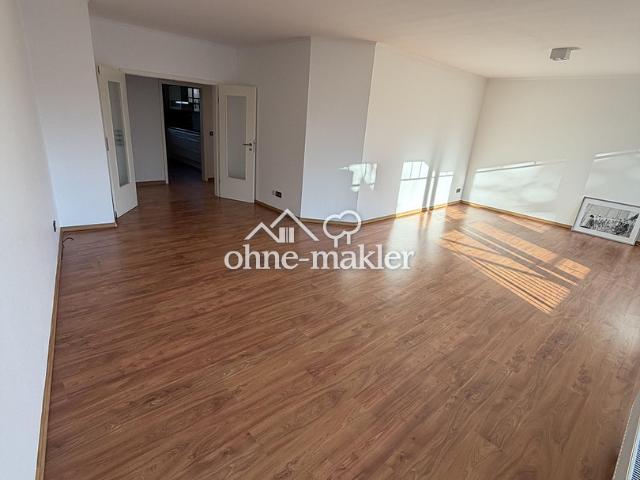 Barrierefreie 3,5 Zimmer Wohnung in Sasel – Südwest Balkon, Aufzug Tiefgarage, 2 TG Plätze