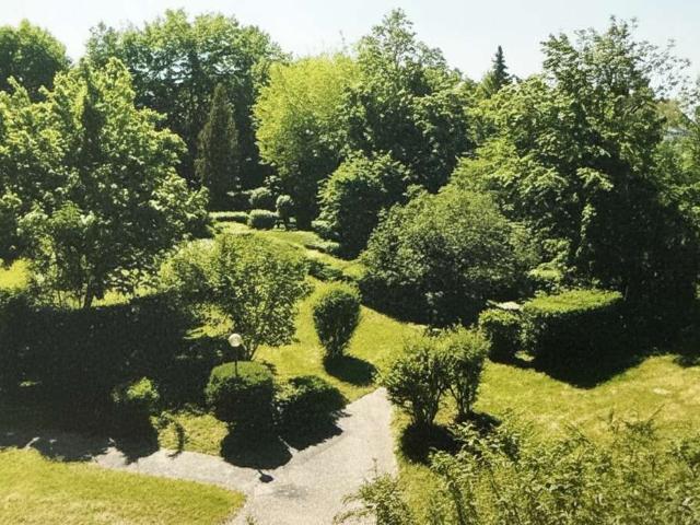 Barrierefreie 3,5 Zimmer Wohnung mit Aufzug, Balkon und Sauna im Haus!