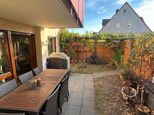 Barrierefreie 3,5 Zimmer Wohnung mit Garten, TG & Stellplatz in Renningen/Malmsheim