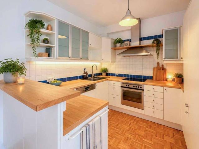 Barrierefreie 3 Zimmer Erdgeschosswohnung mit Garten & Tiefgarage