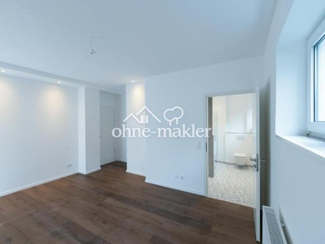 Barrierefreie 5 Zimmer Wohnung mit 2 Bädern, Garage, Keller /Hobbyraum und hoher Privatsphäre
