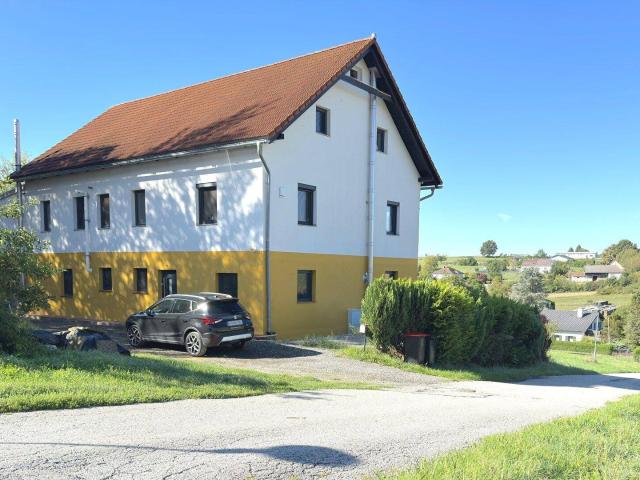 Barrierefreies Miethaus in ruhiger Lage mit Garten und Ausblick
