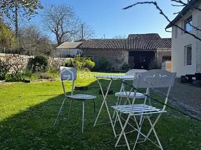 Barro 16700 Achat / Vente maison 7 pièces t7 terrasse cave