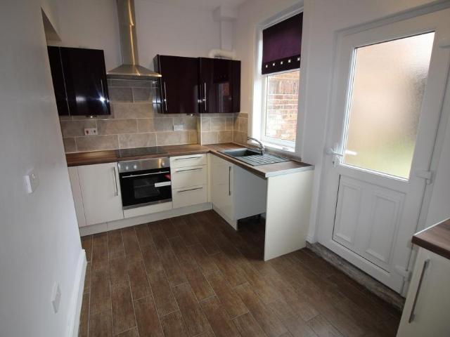 Barron Street, Darlington, County Durham 2 bed terraced house to rent £650 pcm £150 pw