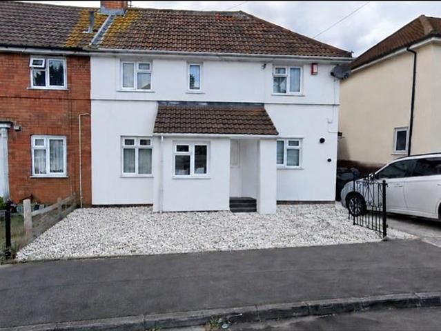 Barrow Hill Road, Bristol, BS11 3 bed semi detached house to rent £1,700 pcm £392 pw