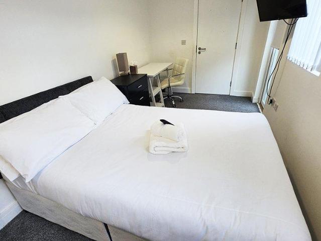 Barrow in Furness, Cumbria, LA14 1 bed terraced house to rent £563 pcm £130 pw