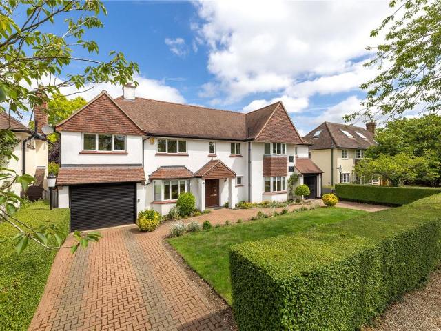 Barrow Road, Cambridge, Cambridgeshire 5 bed detached house to rent £5,650 pcm £1,304 pw