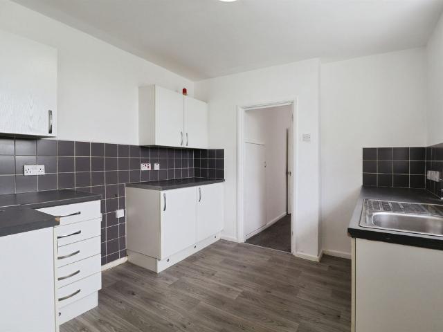 Barry Road, Barry CF63, 3 bed property to rent, £1,200 pcm | PrimeLocation