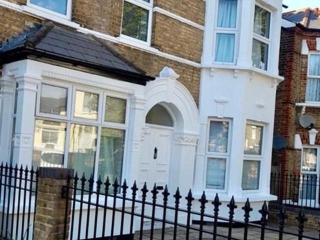 Barry Road, London, SE22 1 bed in a house share to rent £850 pcm £196 pw