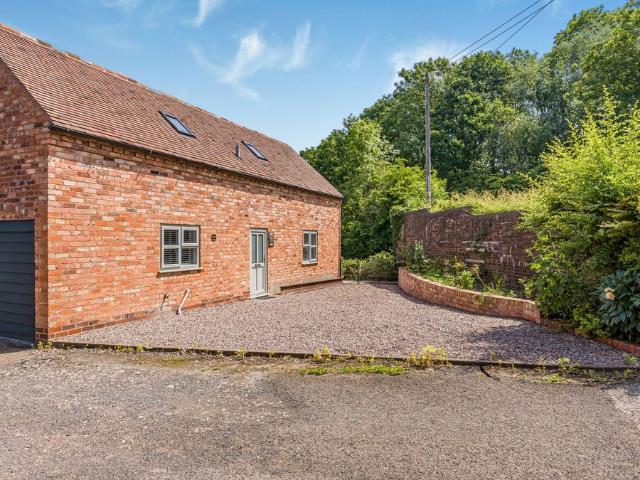Barston Lane, Catherine De Barnes B91, 2 bed detached house to rent, £1,750 pcm | PrimeLocation