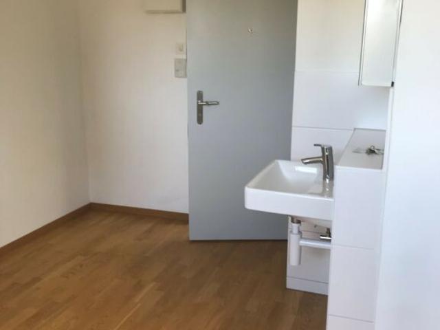Bastelraum mit Lavabo