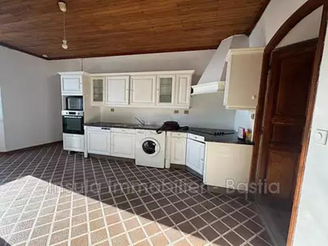 Bastia 20200 Location appartement 3 pièces t3