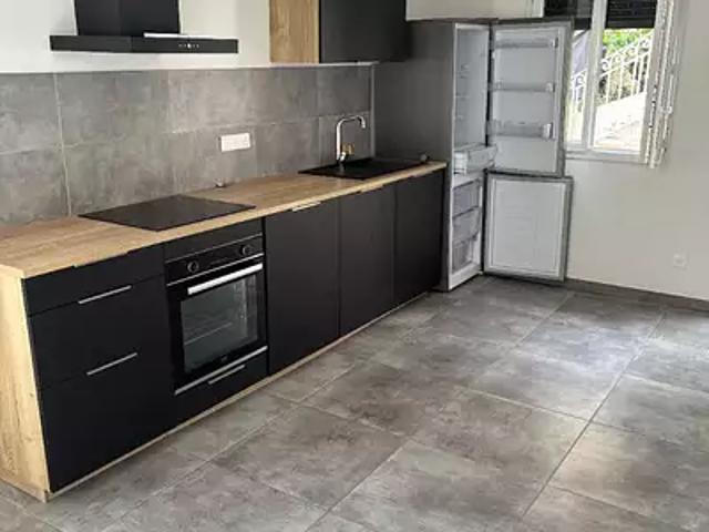 Bastia 20200 Location appartement 3 pièces t3 au dernier étage