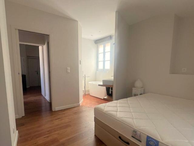 BASTIA CENTRE Appt T2 meublé