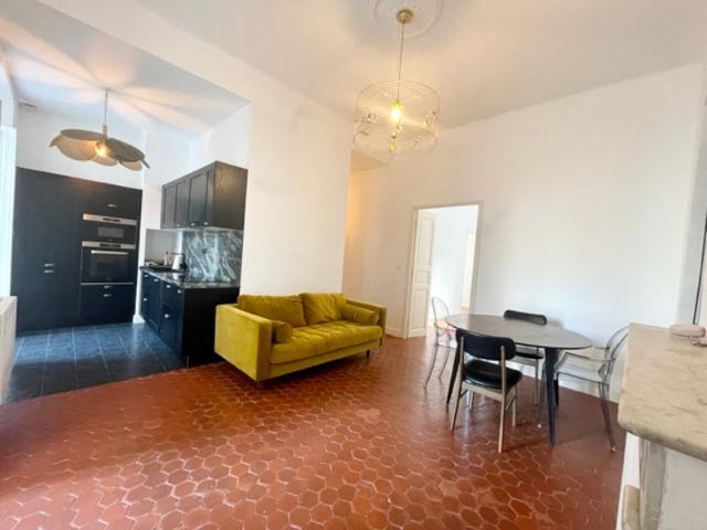 BASTIA CENTRE F3 meublé