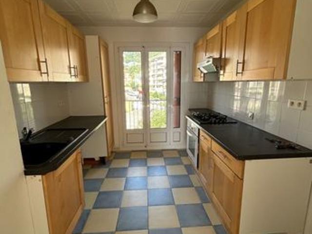 BASTIA SUD agréable appartement T4