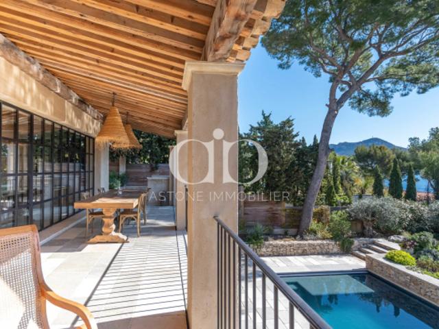 BASTIDE MODERNE VUE MER CASSIS PRESQU ILE