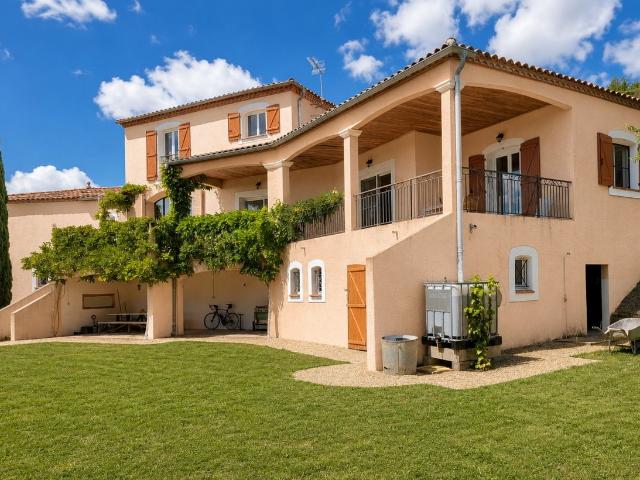 Bastide avec piscine et vue panoramique dans les Corbières 190m² Val de Dagne