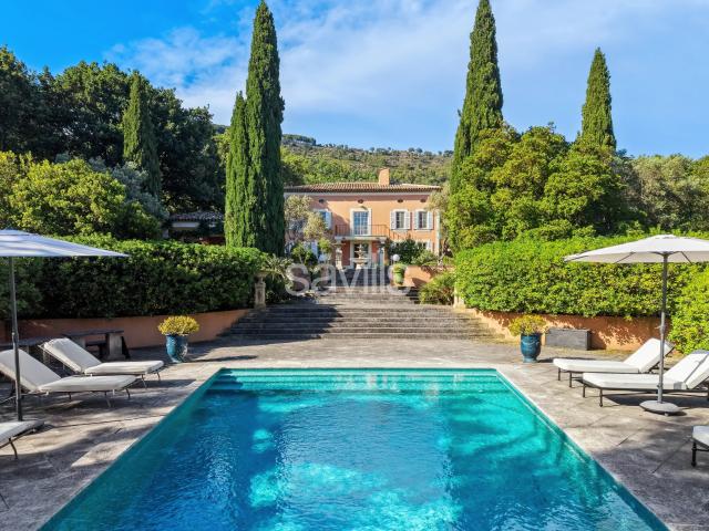 Bastide de Charme au cœur de 2.5 hectares de Forêt