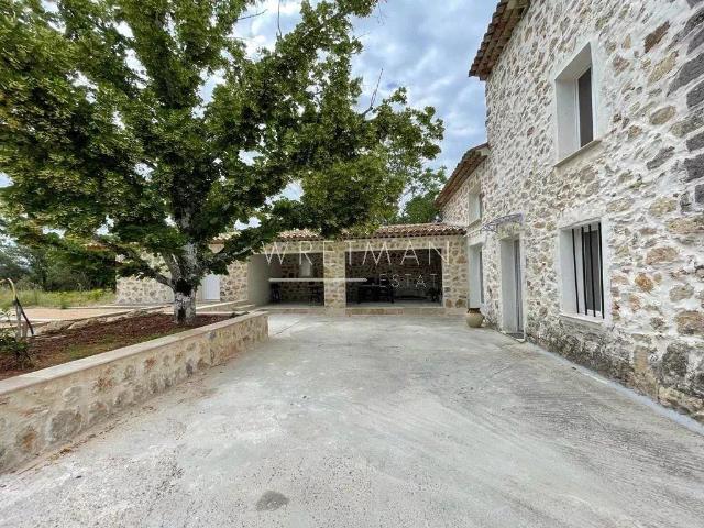 Bastide de 400 m² avec parc Saint Paul en Forêt 400m² Saint Paul en Forêt