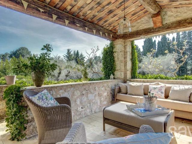 Bastide provençale d’exception 400m² Roquefort les Pins
