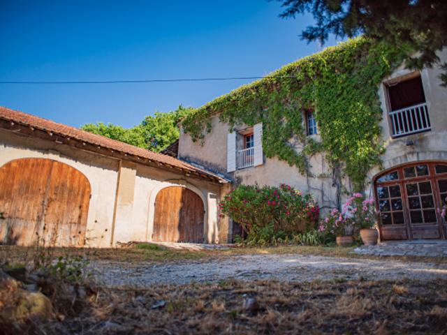 Bastide Provençale Oléicole & Viticole Un domaine de 25 ha