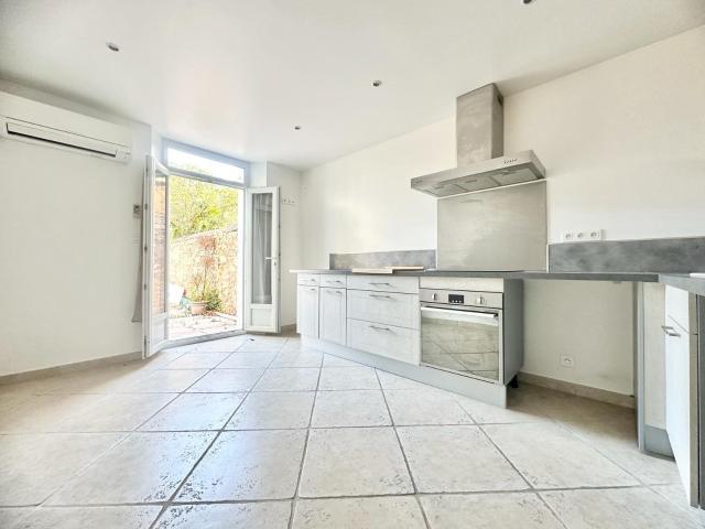 Bastide 153M2 Proche Centre Ville + T2 Attenant 153m² La Farlède