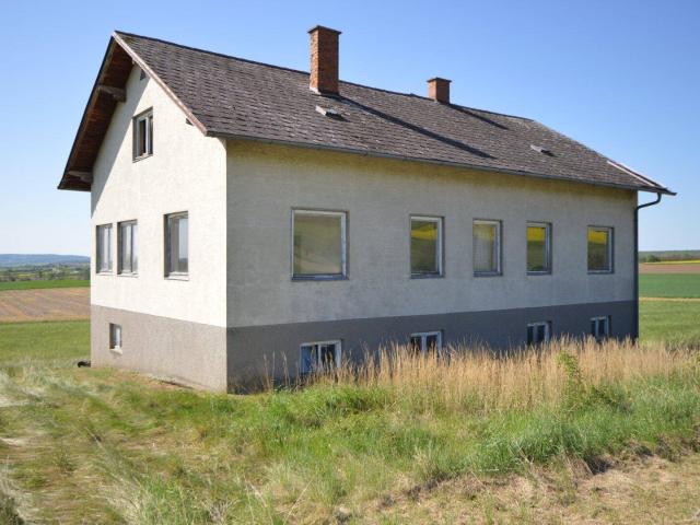 Bastlerhit mit Fernblick in Markt Neuhodis – ca. 117m² Wnfl um nur € 69.000 !