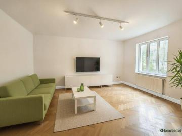 Bastlerhit in toller Lage! Renovierunsbedürftige Wohnung mit tollem Grundriss inklusive 2 Balkone!