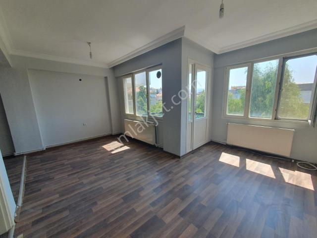 Basın Sitesi'nde Kısmi Deniz Manzaralı 3+1 | 2 Balkon