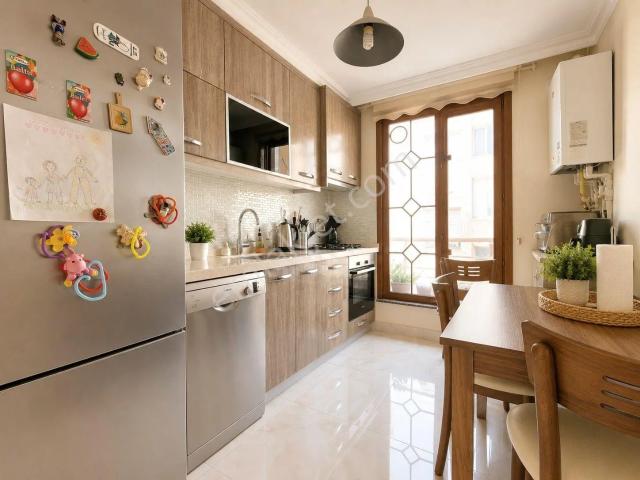 Basınsitesi Migros Yakını 13 Yıllık Binada 3+1 125m2 Asasörlü