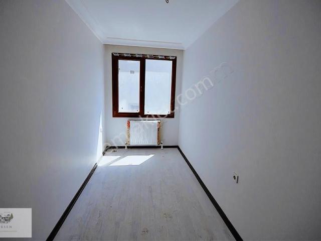Basınsitesinde 2ci Kat 100m2 3+1 Her Cepe Açık Aydınlık