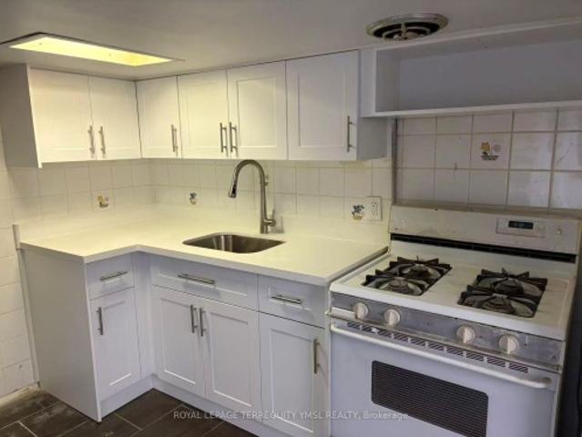 Basement 1228 Dufferin Street, Toronto, ON, M6H 4C1 house for lease | Listing ID W13780 | Royal LePage